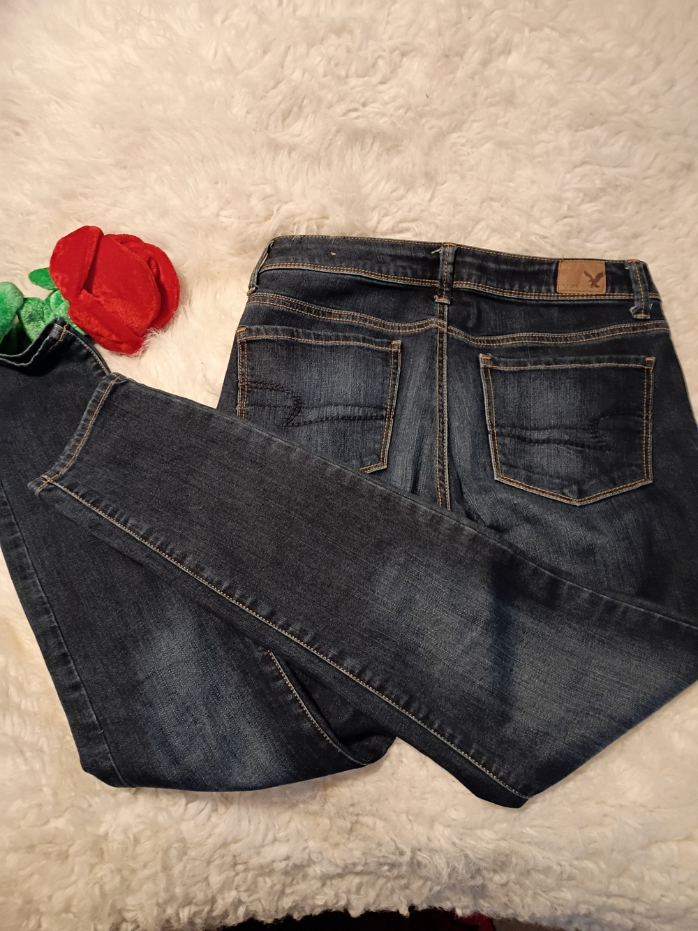 American Eagle Women’s Dark Wash Blue Jeans - Picture 2 of 12
